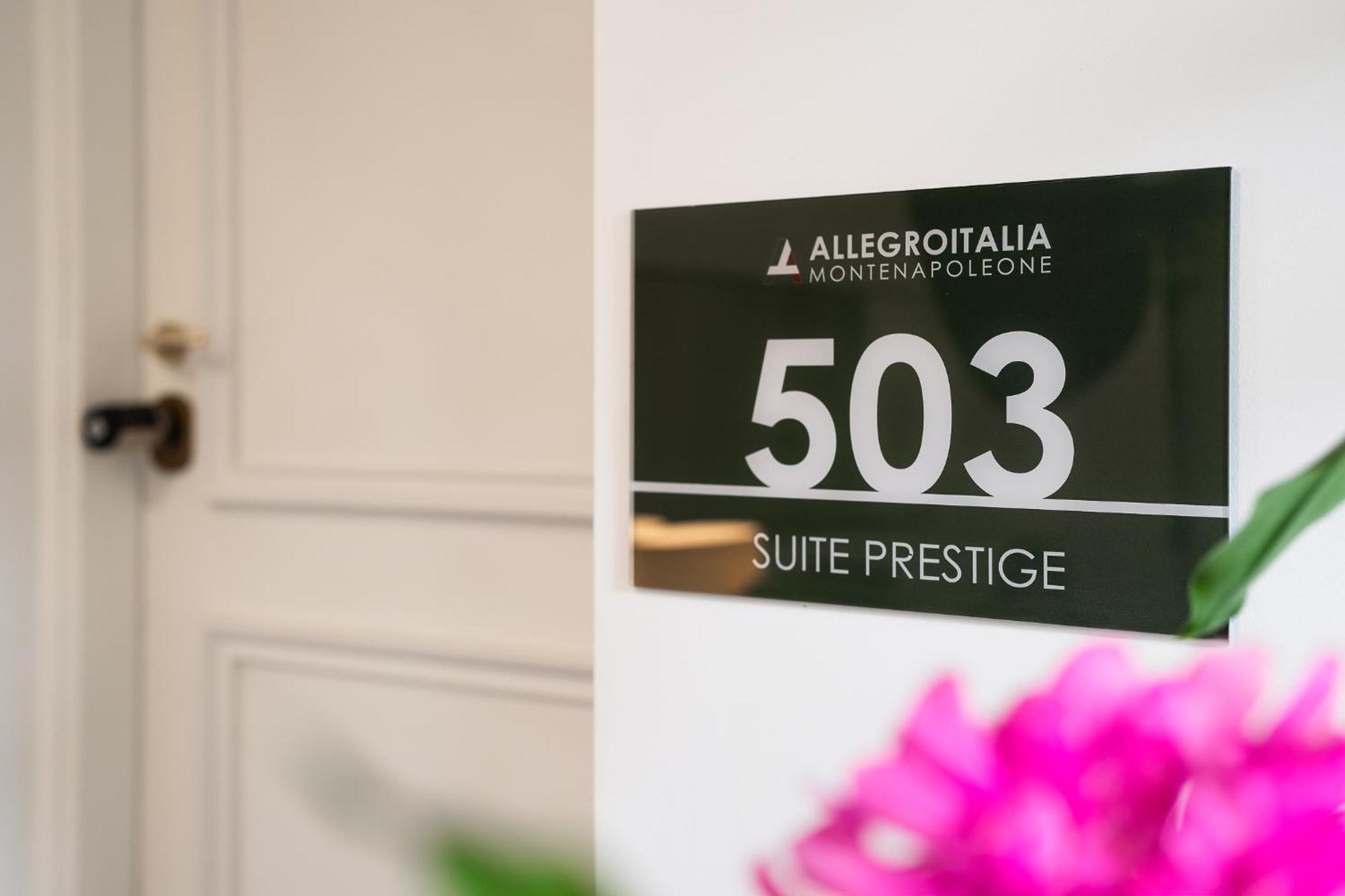 מילאנו Allegroitalia Penthouse Montenapoleone מראה חיצוני תמונה