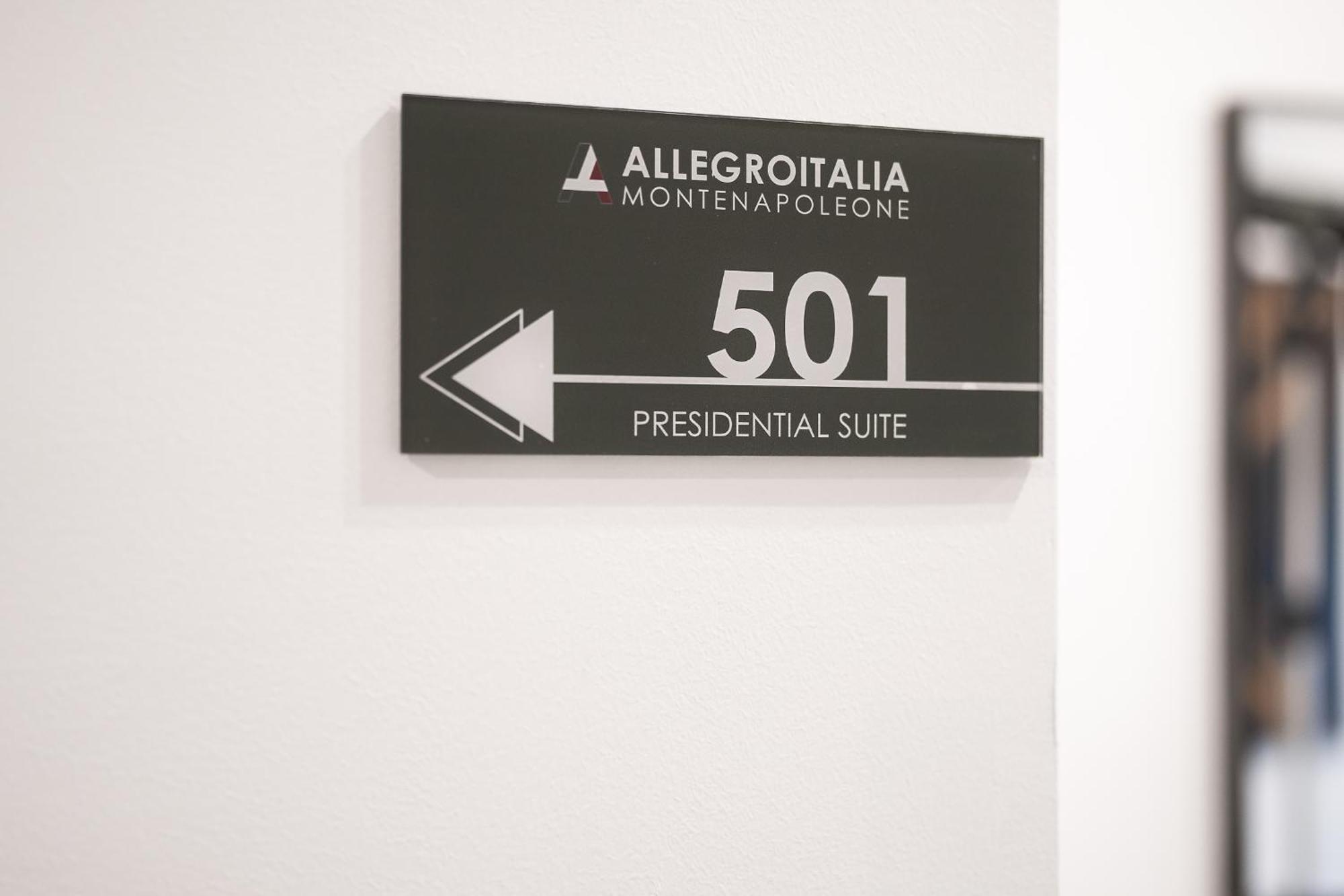 מילאנו Allegroitalia Penthouse Montenapoleone מראה חיצוני תמונה